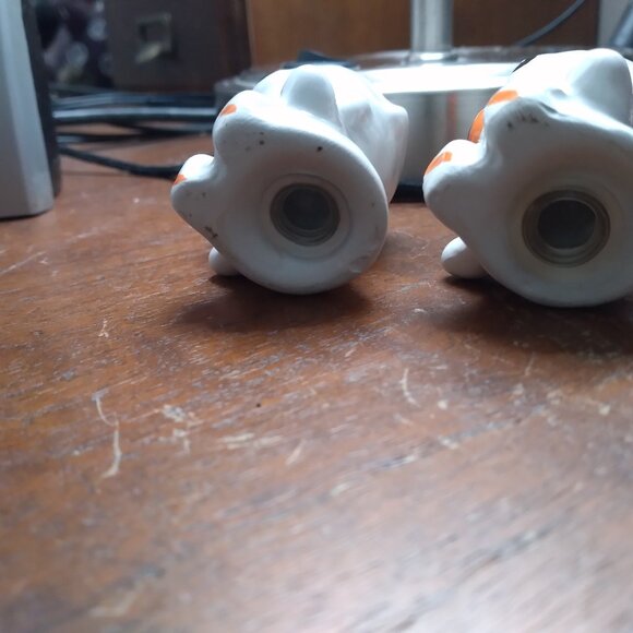 Fun Halloween Mummy Salt and Pepper Shakers - Picture 3 of 9